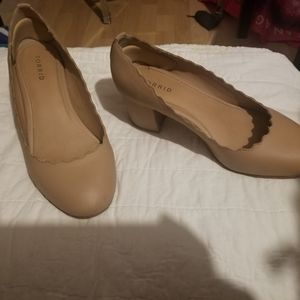 Torrid pumps beige size 10w